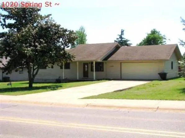 1020 Spring St, Mountain Home, AR 72653