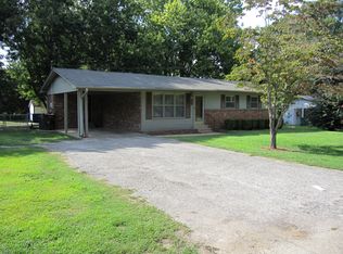 7065 Clemmer Dr, Milan, TN 38358