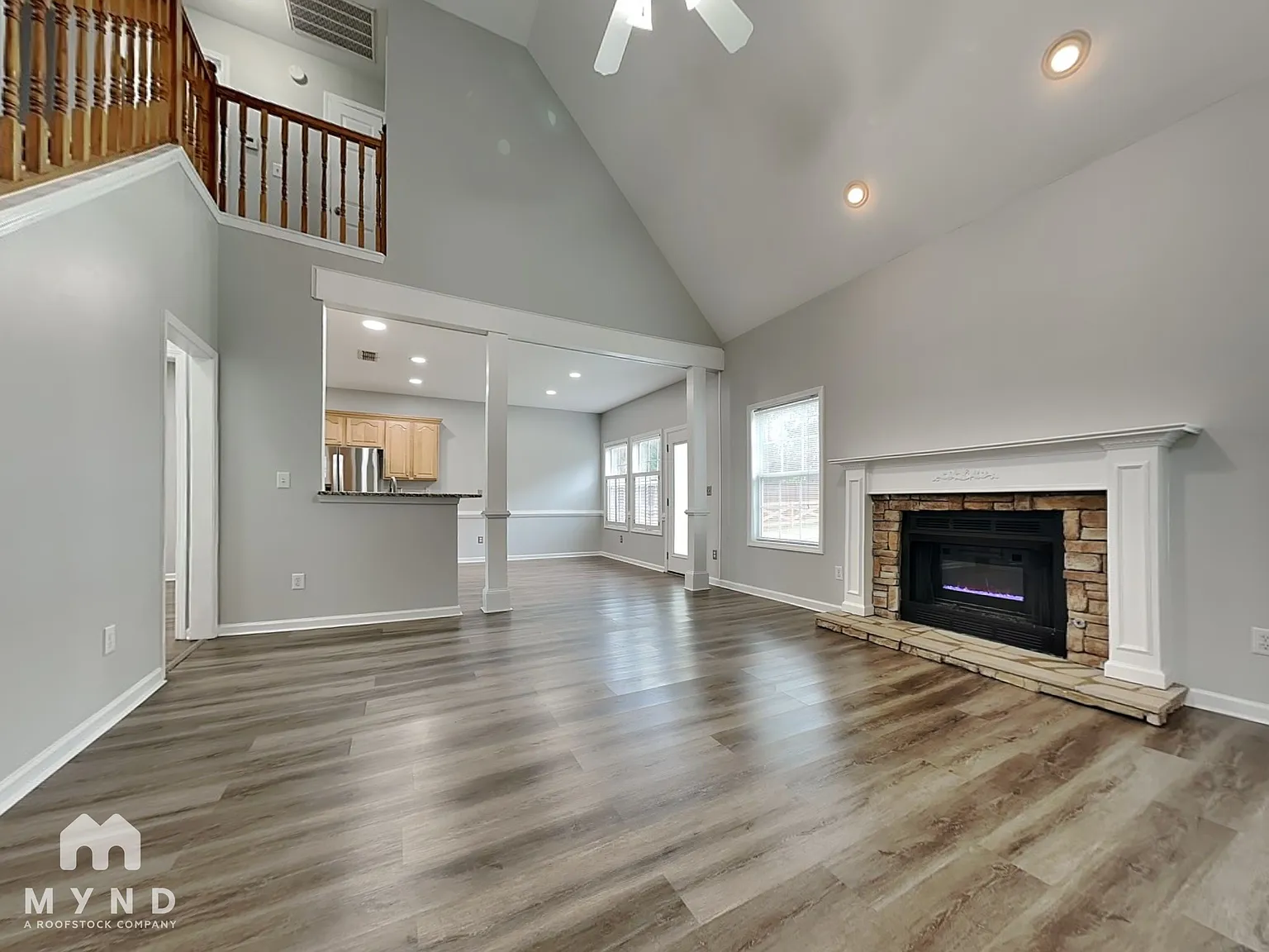 3 bed, 3.0 bath, 1996 sqft, $2,145 — Photo 3