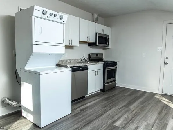 42 W Main St, 42 W Main St APT 1, Clinton, NJ 08809