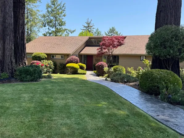403 Penny Ln, Fortuna, CA 95540