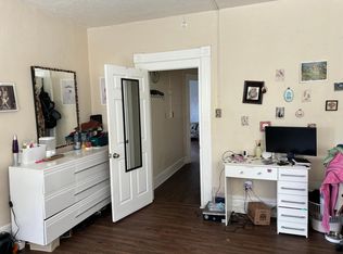 1518 N Van Buren St APT 201, Milwaukee, WI 53202