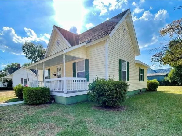 59 Crescent St, Lumberton, NC 28358