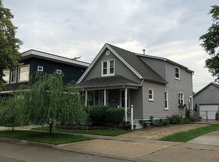 37 W Mahan Ave, Hazel Park, MI 48030