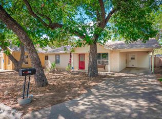 106 E Johnson St, Burnet, TX 78611