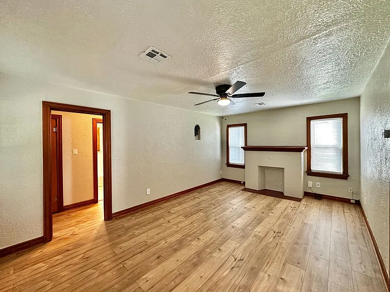 1506 NW Arlington Ave — Photo 6