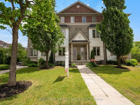 8441 Islington Ave #3, Vaughan, ON L4L 1X3