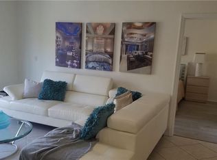 201 Golden Isles Dr APT 208, Hallandale, FL 33009