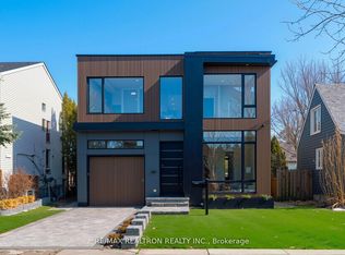 19 Topham Rd, Toronto, ON M4B 3K3