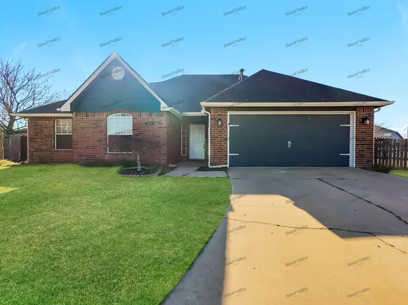 202 E Juneau Pl, Broken Arrow, OK 74012