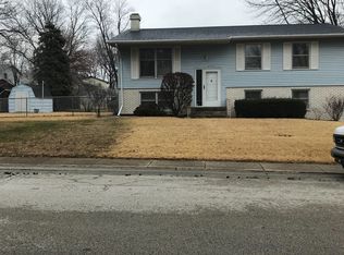 2390 Warwick Dr, Decatur, IL 62521