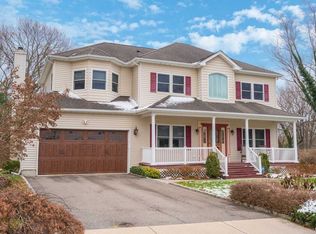 30 Hurtin Blvd, Smithtown, NY 11787