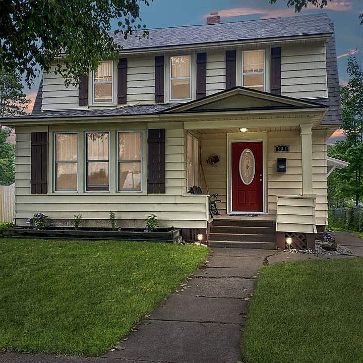 1st image of 636 Woodward Ave
