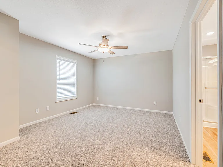 601 E Mason St #B — Photo 12