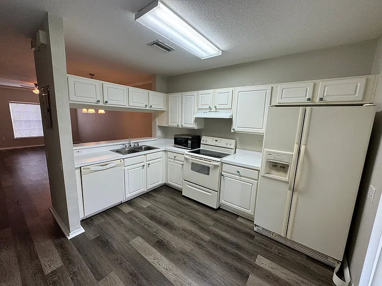30237 Lacledes Ln — Photo 10