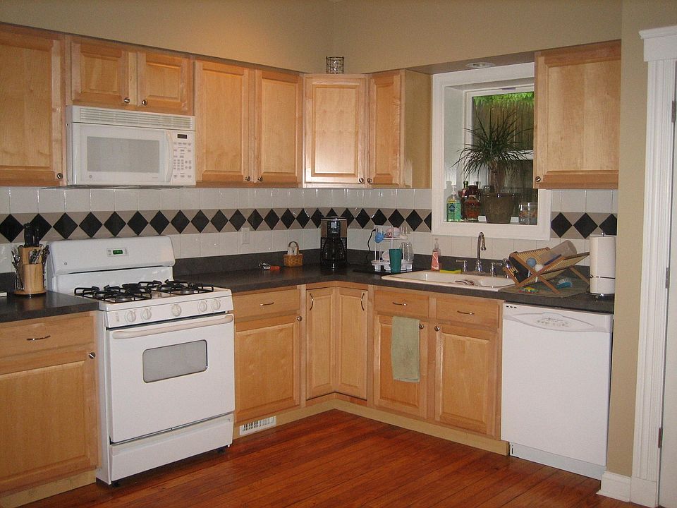 1st image of 2142 W Clifton Ave