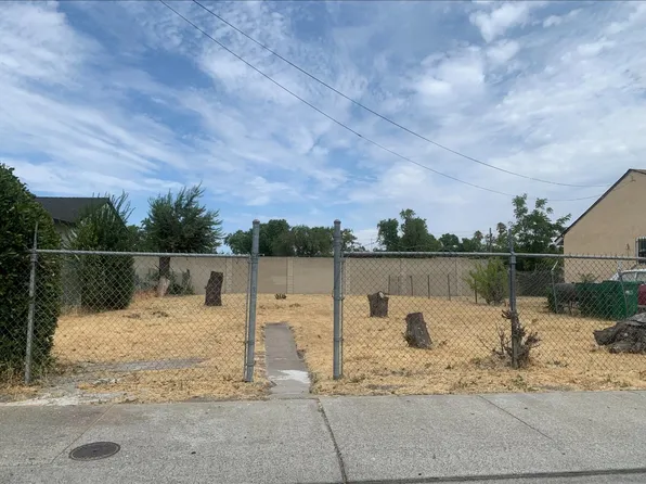1651 E 6th St, Stockton, CA 95206