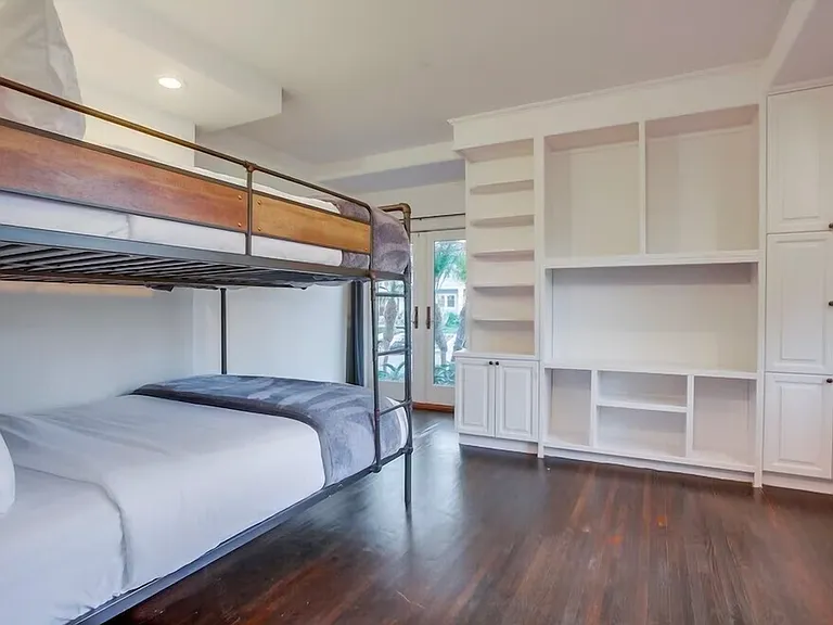 5646 Chelsea Ave — Photo 18