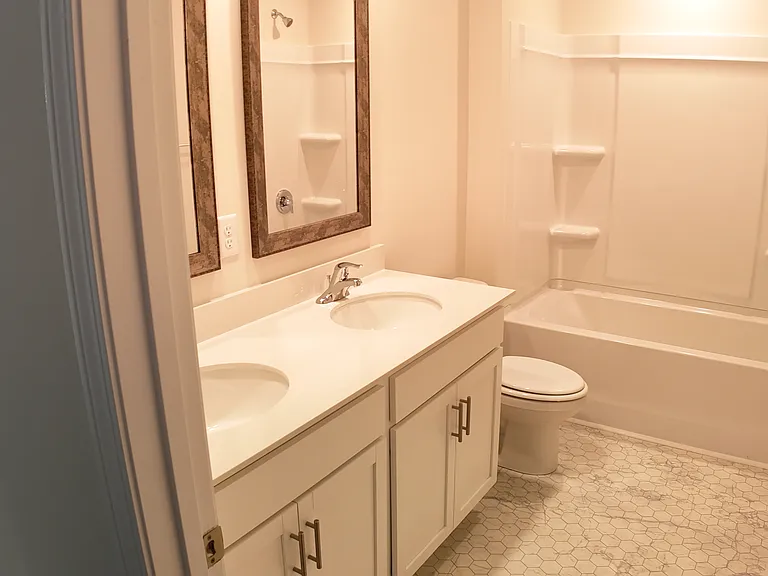 969 Pineland Dr — Photo 16