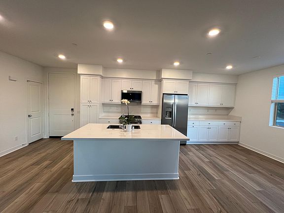 2nd image of 1500 Lasso Way #204