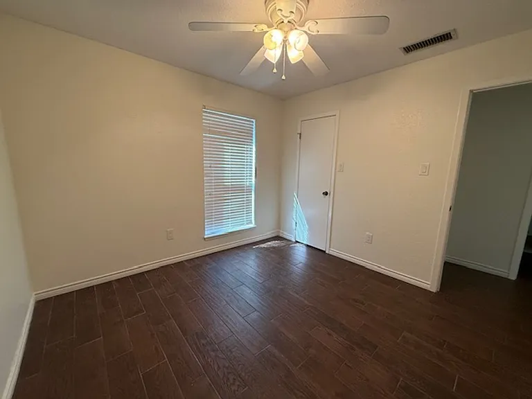 4608 Oak Knoll St — Photo 22