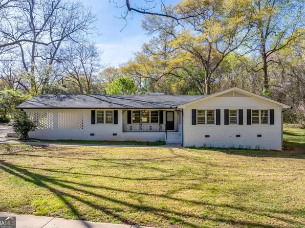 15 S Main St, Watkinsville, GA 30677