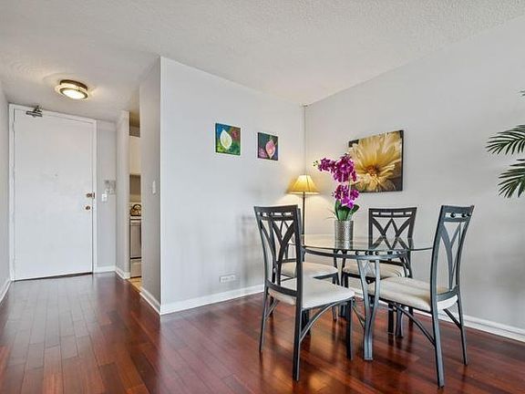 4th image of 2728 N Hampden Ct APT 208