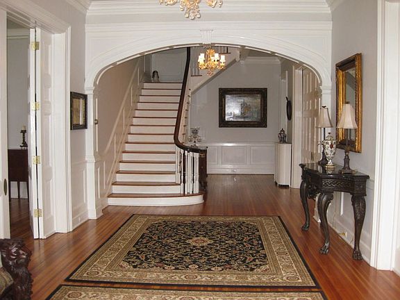 2nd image of 1919 Rivermont Ave
