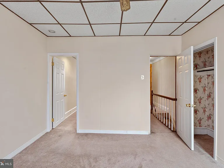 3068 Livingston St — Photo 10