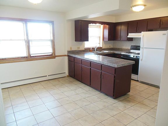 2nd image of 3017 S Harlem Ave APT 3B