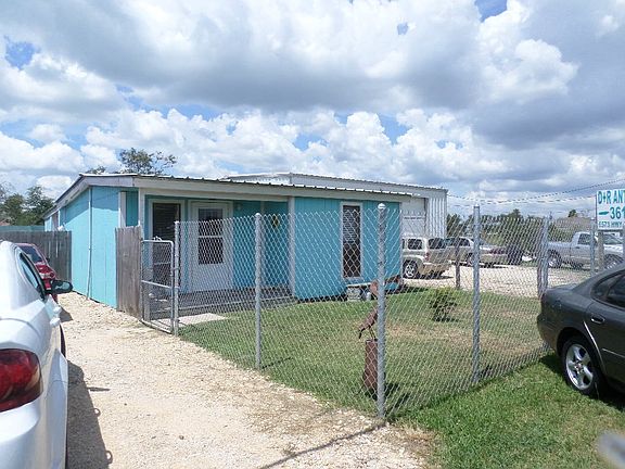 3rd image of 6573 State Highway 35