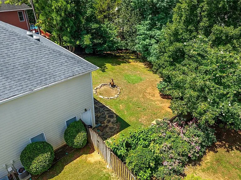 790 Milton Oaks Dr — Photo 54