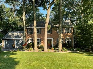 40 Brookwood Dr, Lititz, PA 17543