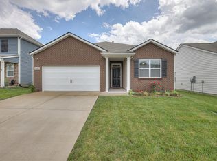 5070 Hunters Village Dr, Lebanon, TN 37087