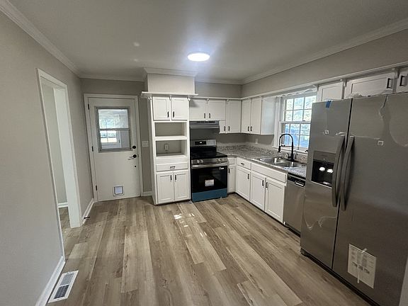 4th image of 5 McKendree Cir