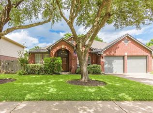 4421 Egret Dr, Seabrook, TX 77586
