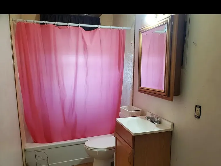 311 N Sunset Ave — Photo 5