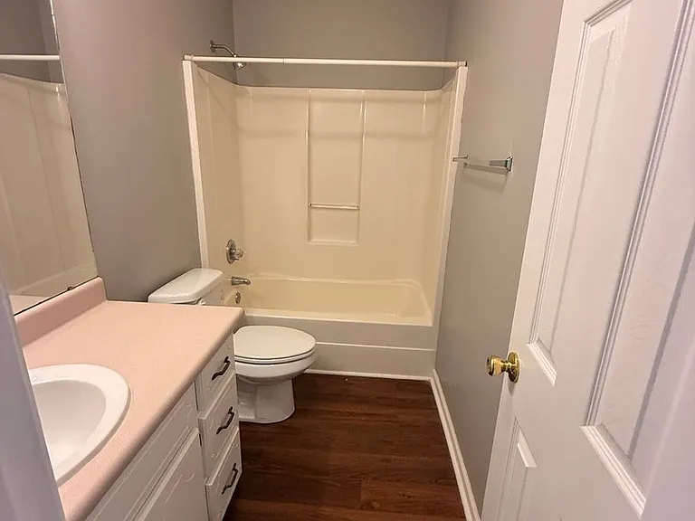 3928 Laurelbrook Dr — Photo 14