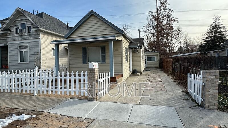 1st image of 1054 E Wilson Ave