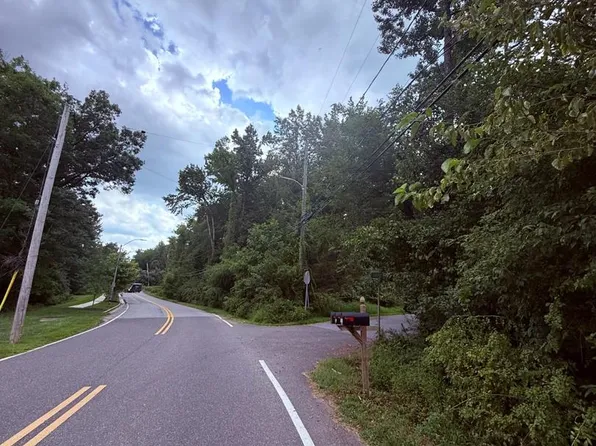 12006 Saturn Ln NE, Laurel, MD 20708