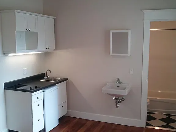 2241 NW Hoyt St #106 — Photo 10