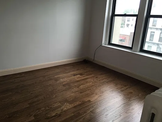 Rented by Metropolis International Realty Inc. | media 47