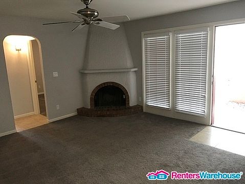 2nd image of 7300 N Dreamy Draw Dr Unit 121