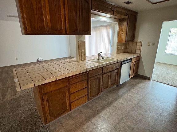 2nd image of 3421 Timberlane Dr