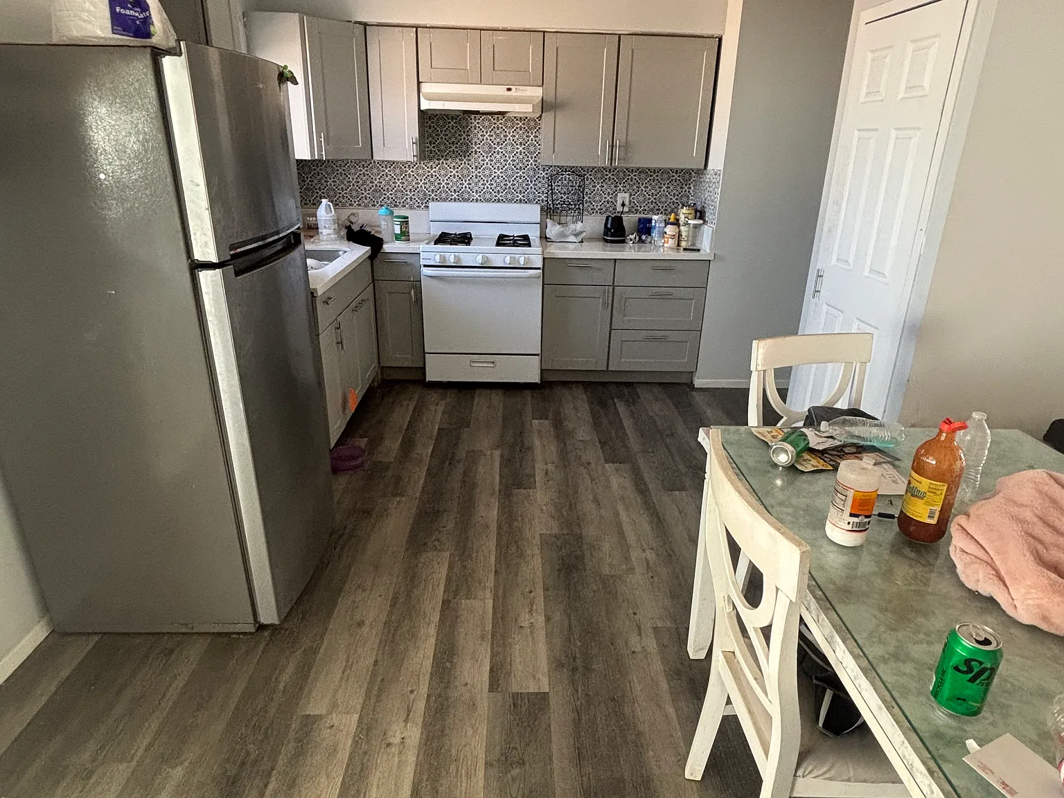 3 bed, 1161 sqft, $2,200 — Photo 3