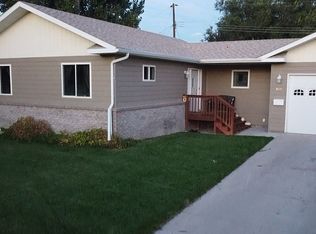 819 Rose Marie Dr, Riverton, WY 82501