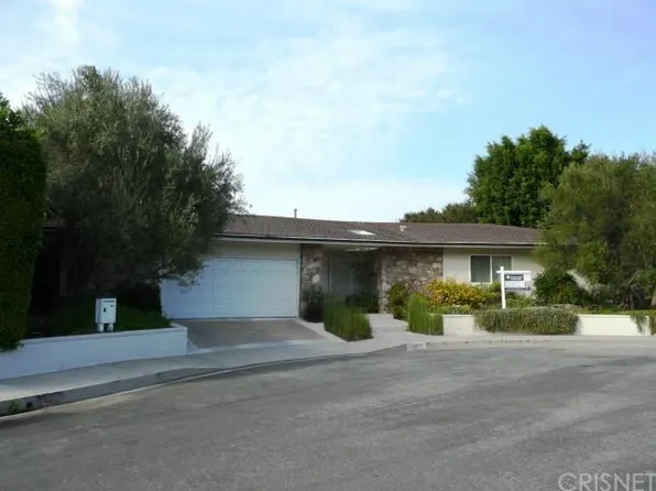 10807 Alta View Dr, Studio City, CA 91604