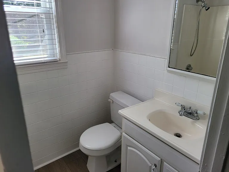 10 Poinsett Ave #D — Photo 14