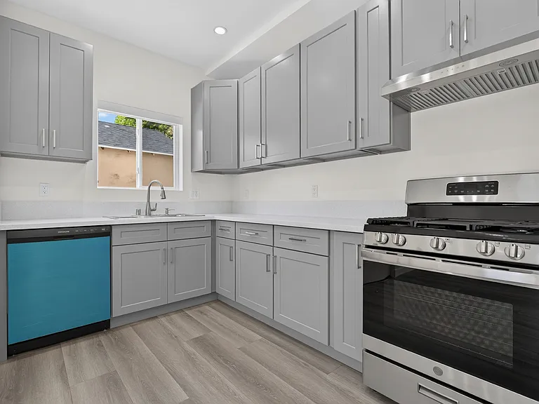 1809 N Avon St #101 — Photo 13