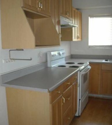 2nd image of 134 Rainbow Ct